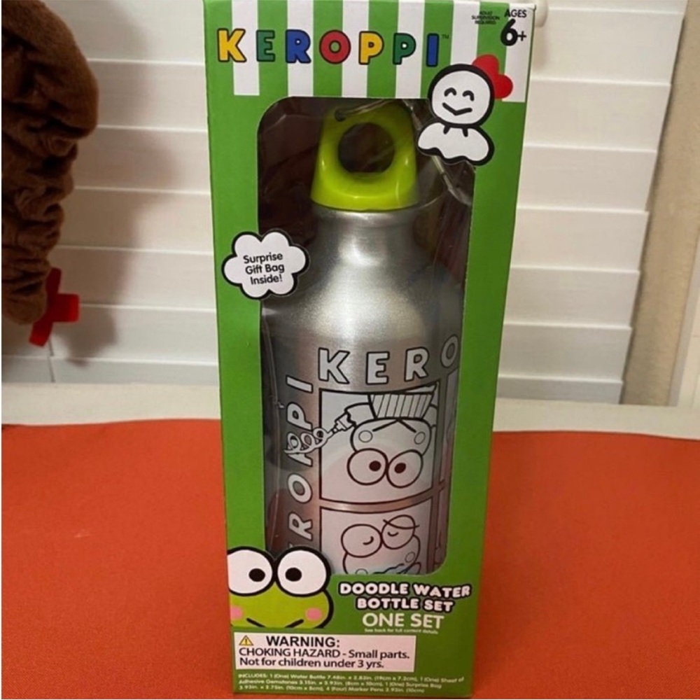 Keroppi Doodle Water Bottle Set